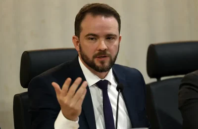 Proposta de orçamento de 2026 tem meta de superávit de R$ 34,3 bilhões