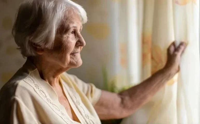 Suplemento simples de aminoácidos pode reduzir danos do Alzheimer, diz estudo