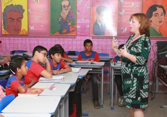 Professora norte-americana visita escolas no interior de Alagoas