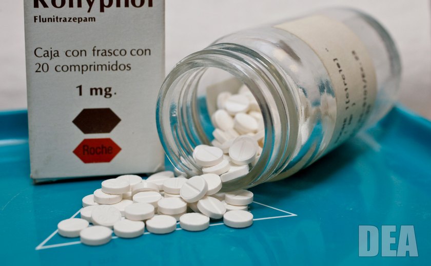 Homem é preso com 3.600 comprimidos de Rohypnol em rodovia