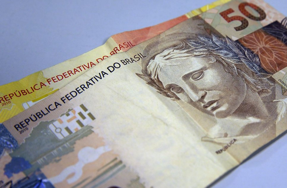 DINHEIRO / Foto: Marcello Casal JrAgência Brasil