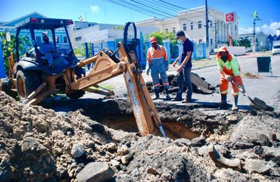 Infraestrutura intensifica serviços de reconstrução para evitar transtornos em rede de drenagem