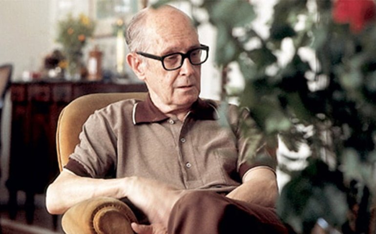 Obra de Drummond volta em busca do público mais jovem