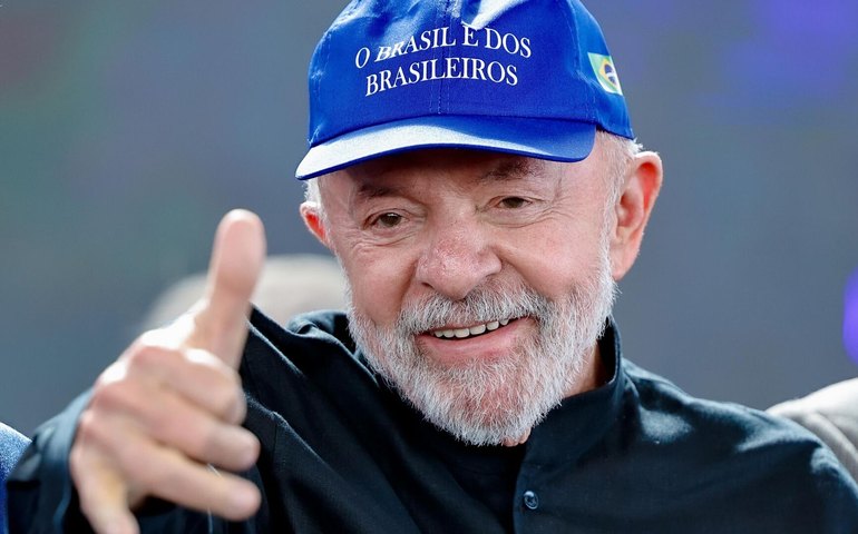 Tarifa de 50% dos EUA ao Brasil é 'mais latido que mordida', avalia mídia britânica