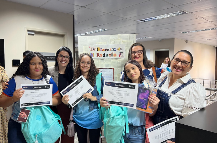 Talento e sensibilidade marcam participação de alunos de escolas municipais no Concurso de Redação da Esmal