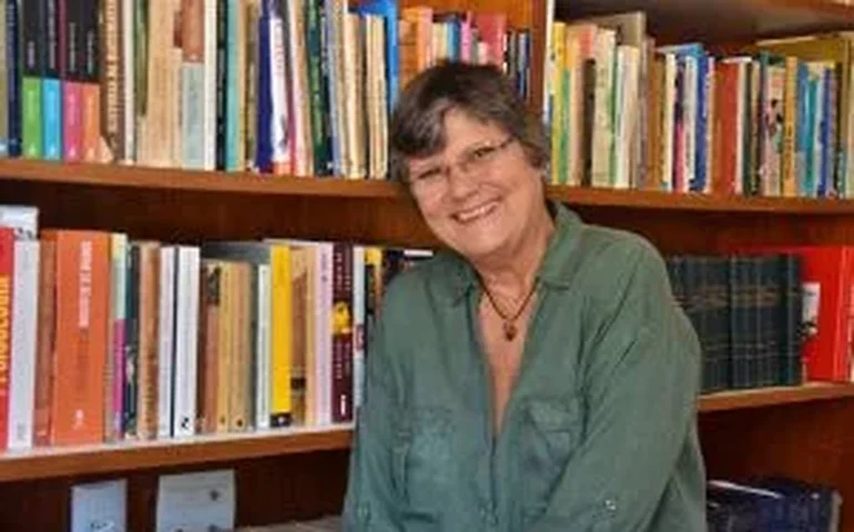 Obra transdisciplinar revisa conceitos que moldam a compreensão do Eu