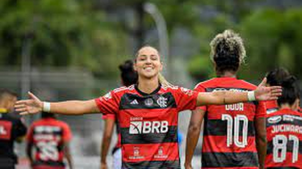 Flamengo vence o São Paulo nos pênaltis e decidirá primeira Copinha feminina contra o Botafogo