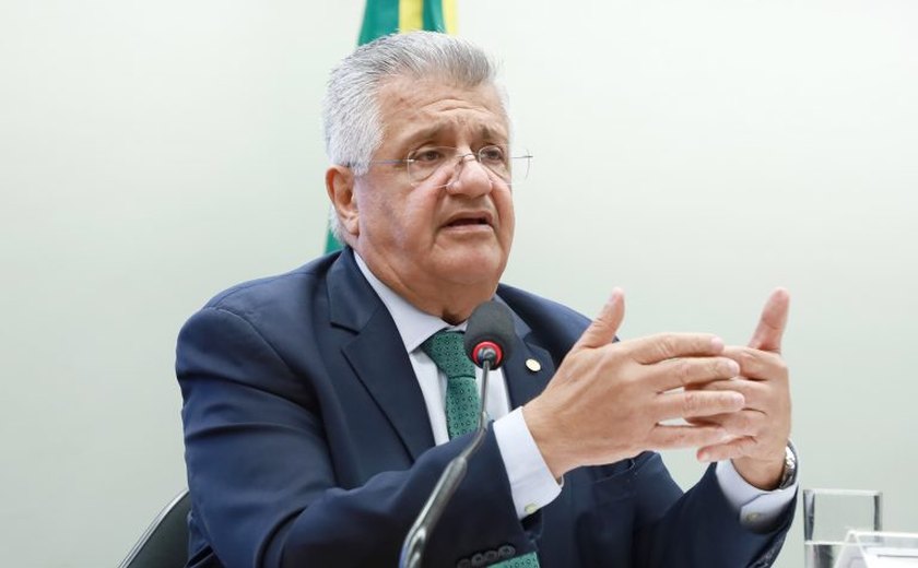 Projeto obriga o governo a oferecer financiamento para educação técnica de nível médio