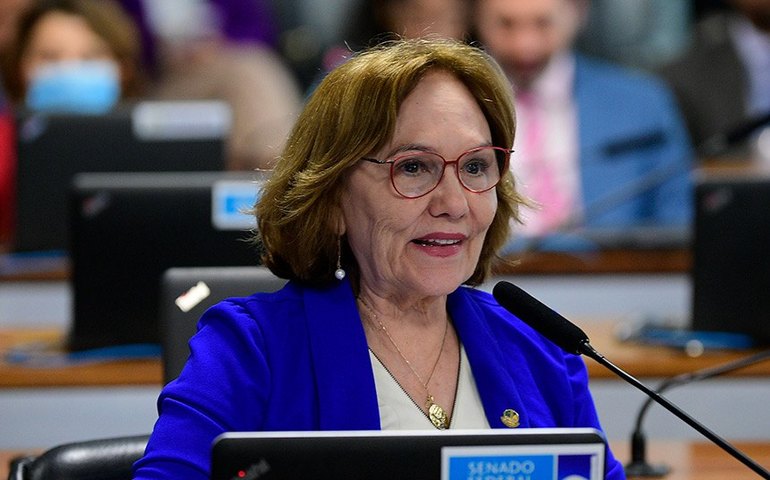 CCJ aprova mensagens sobre malefícios das drogas em livros didáticos