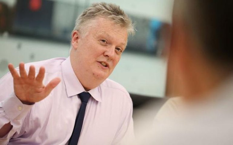 Cortes de juros estão cada vez mais próximos, mas ainda não é o momento, diz Huw Pill, do BoE