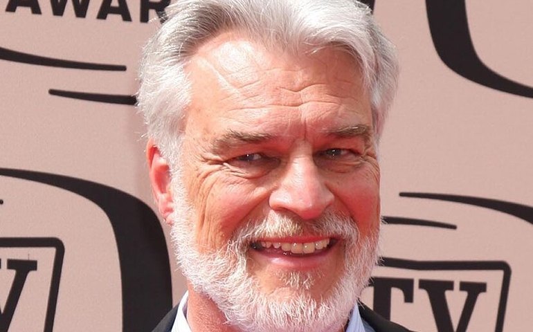 Morre Richard Moll, ator de 'Night Court' e 'Todo Mundo em Pânico 2', aos 80 anos