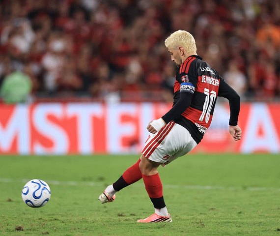 Arrascaeta desabafa após eliminação: “Não fomos o time que tínhamos que ser”