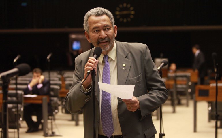 Paulão garante R$11, 5 milhões do FNDE para União dos Palmares