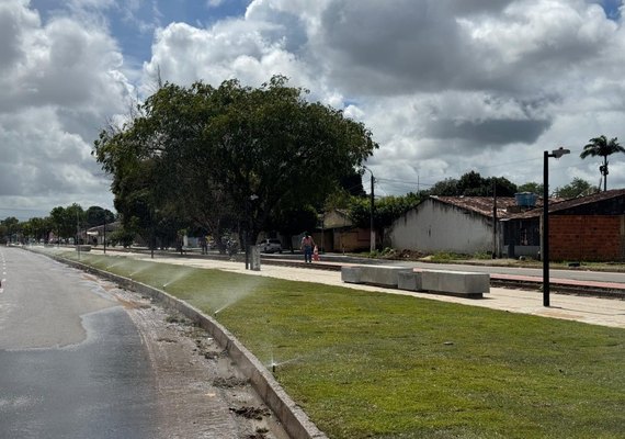 Arapiraca implanta projeto de irrigação inteligente na Ciclovia do Trabalhador