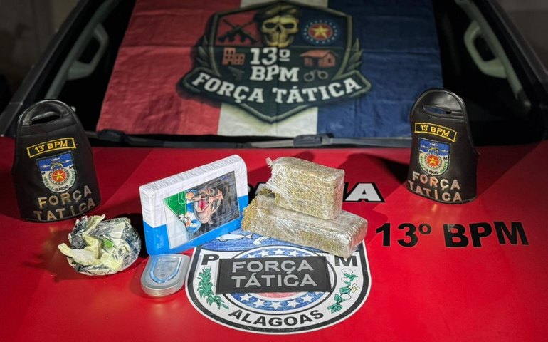 Após denúncia anônima, PM apreende drogas enterradas em grota no Feitosa