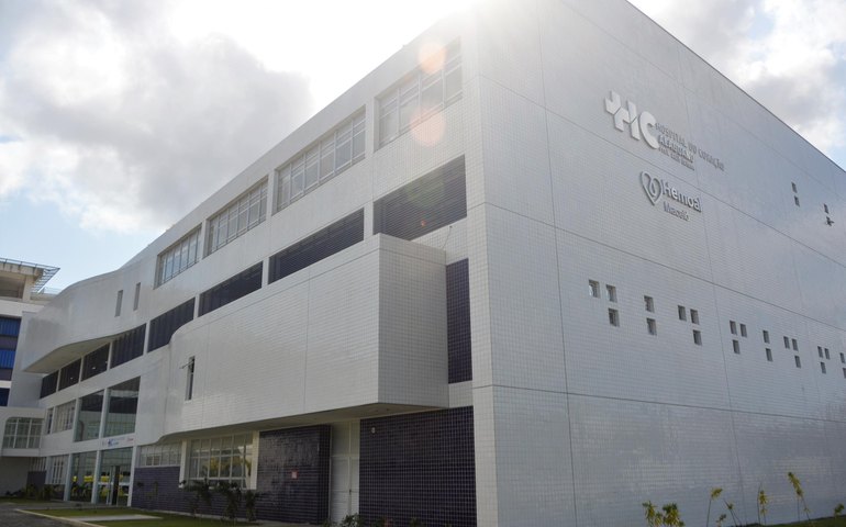 Hospital do Coração Alagoano realizou 670 procedimentos cirúrgicos desde sua abertura
