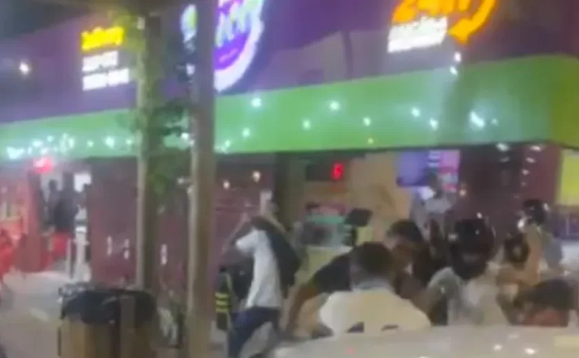 Ataque gratuito: jovens são espancados por torcedores organizados após jogo do CSA em Maceió