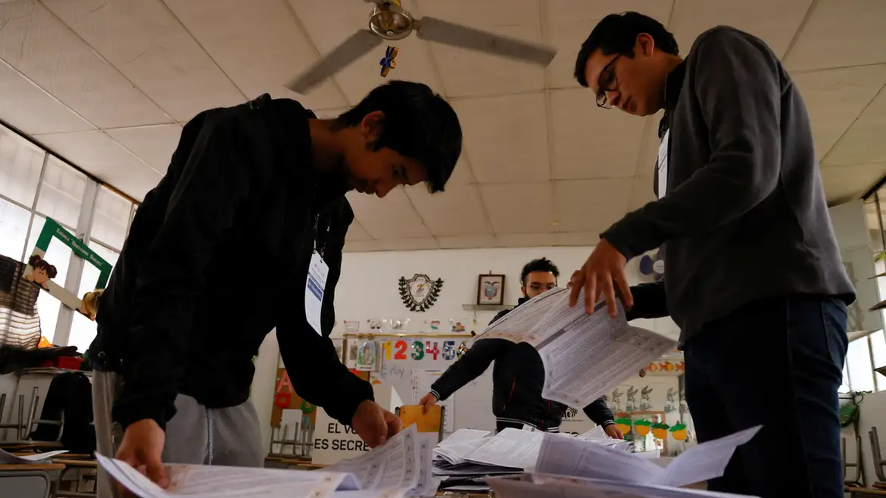 Equador fecha fronteiras para reforçar segurança antes de eleição presidencial