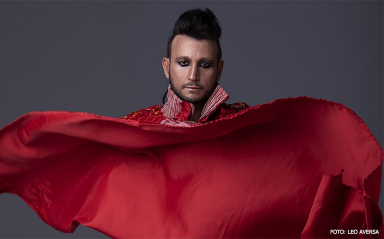 Cantor João Fênix lança o álbum &#8216;Gotas de Sangue&#8217;