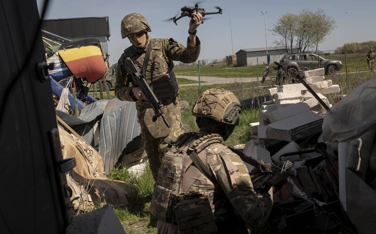 'Código 9.2': Como uma unidade do Exército da Ucrânia usa drones para lançar bombas dentro da Rússia