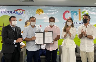 Prefeito Neno Freitas assina ordem de serviço para primeira creche do Programa CRIA 