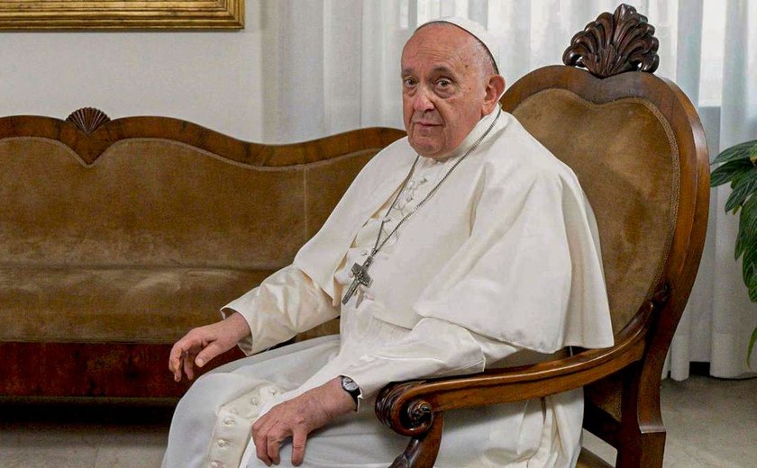 Papa Francisco tem infecção polimicrobiana