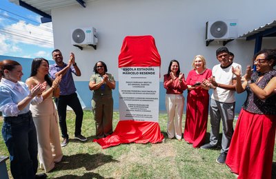 Escola com capacidade para 1.800 alunos é entregue à população da Vila Emater, em Maceió