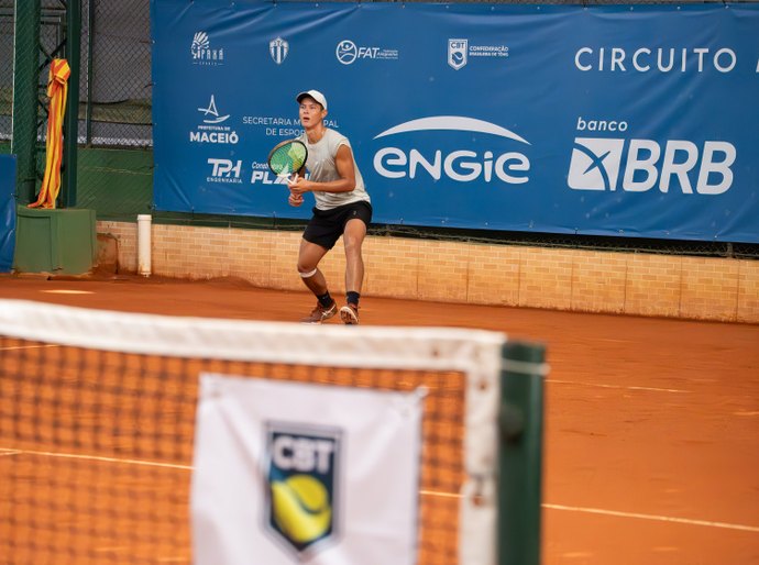 Brasileiros garantem vaga nas quartas do Maceió Summer Open de Tênis