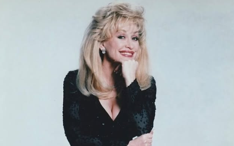 'Vazio no coração', diz Dolly Parton sobre morte do marido
