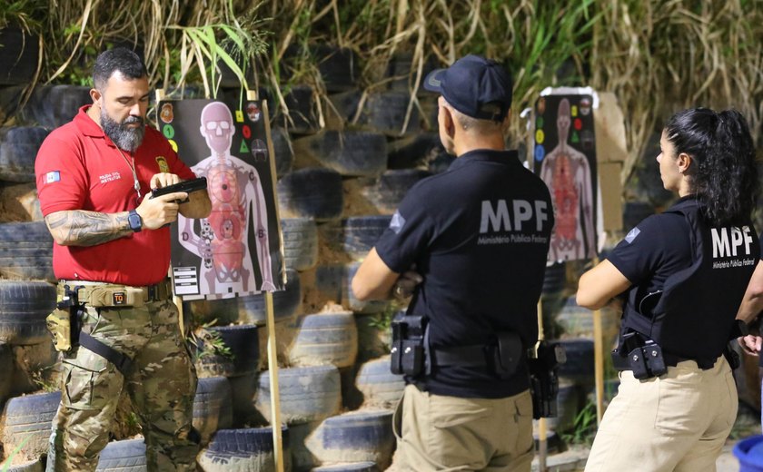 PCAL treina policiais do Ministério Público Federal e do Trabalho para uso de armas