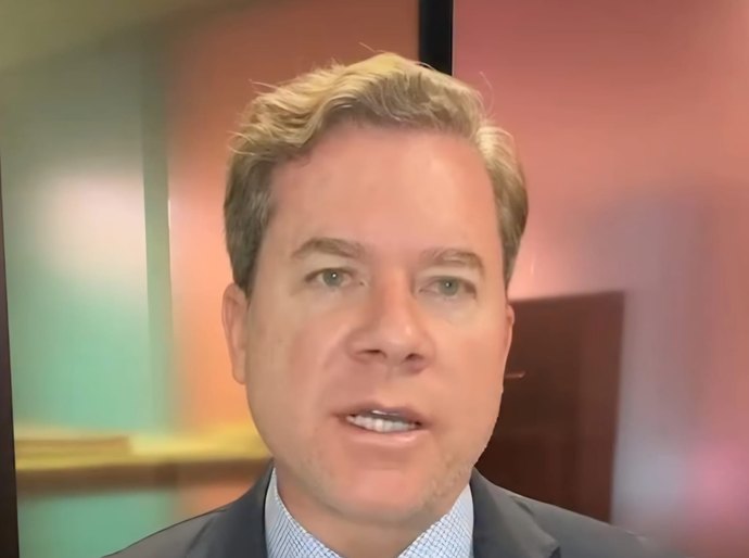 Após absolvição em MG de acusado de estupro de menina de 12 anos, Marx Beltrão cobra reação do Congresso