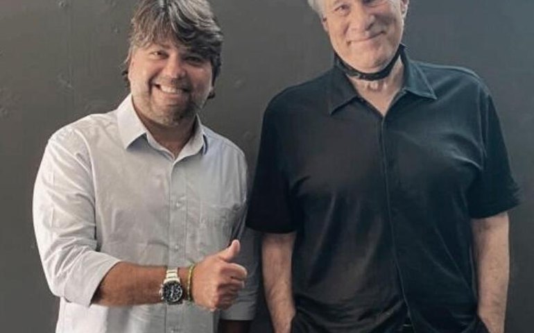 Grupo Grau Educacional lança campanha nacional com o consultor de carreiras Max Gehringer