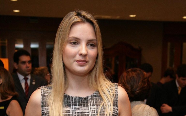 Hacker que roubou fotos íntimas de Marcela Temer pega 5 anos de prisão
