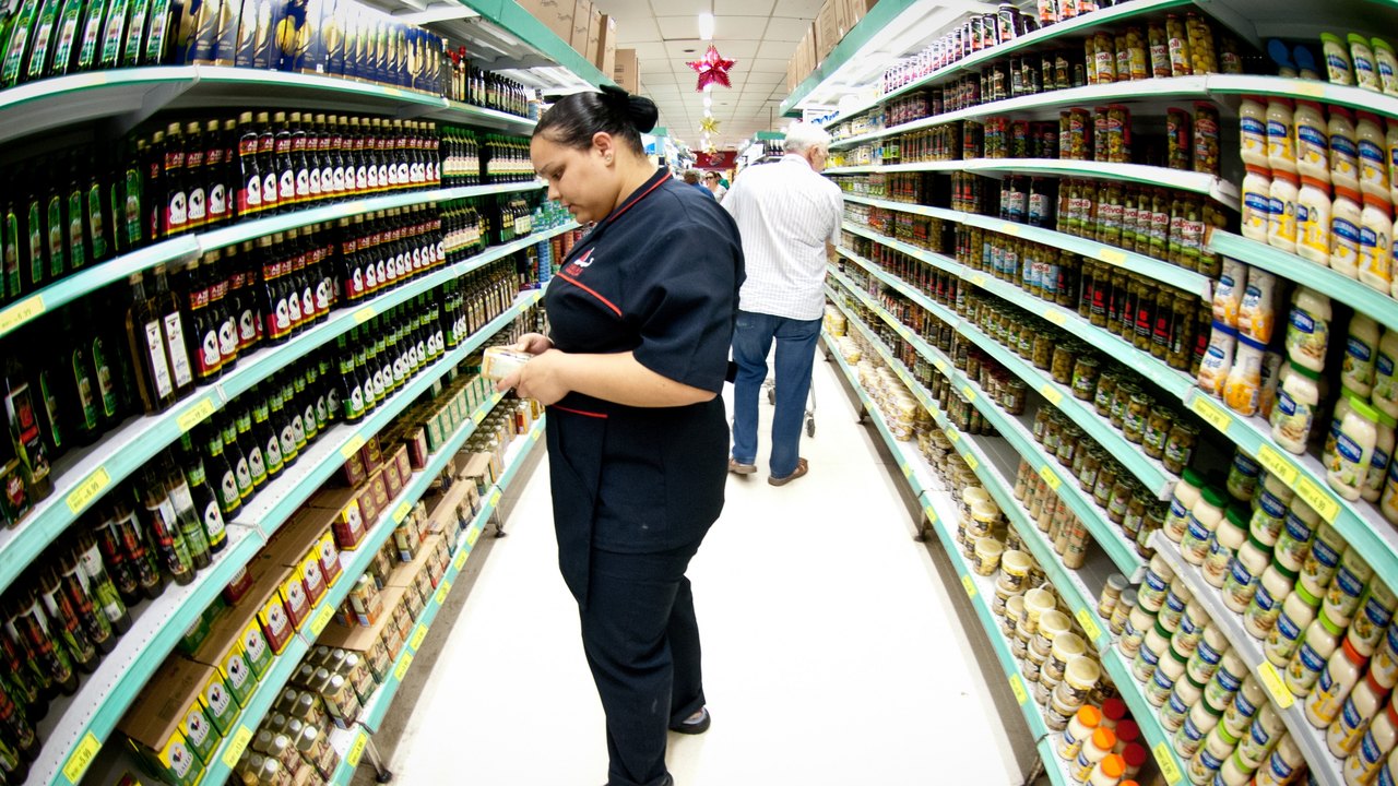 Guerra acelera reajustes de preços dos alimentos nas prateleiras