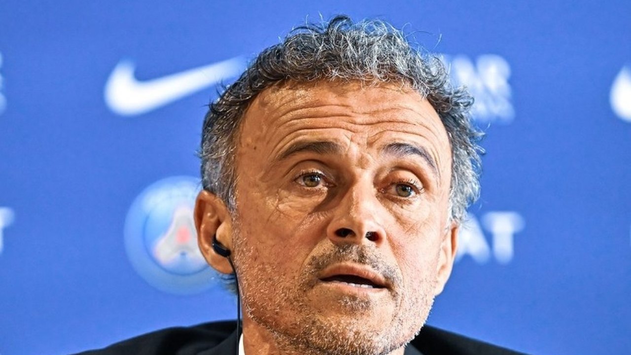 Luis Enrique se anima com chegada de Lucas Beraldo ao PSG: 'Reúne todos os pré-requisitos'