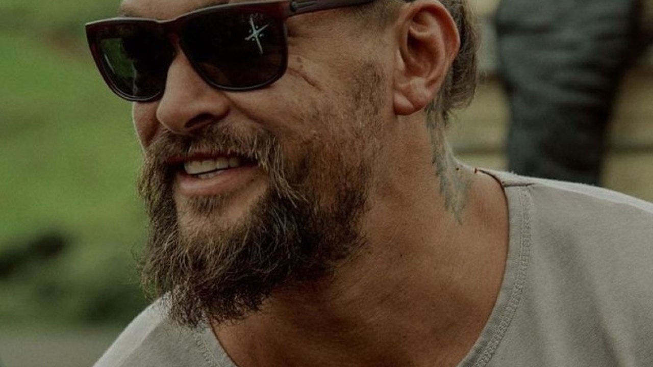 'Coração partido': Jason Momoa, nascido no Havaí, lamenta incêndios florestais na área