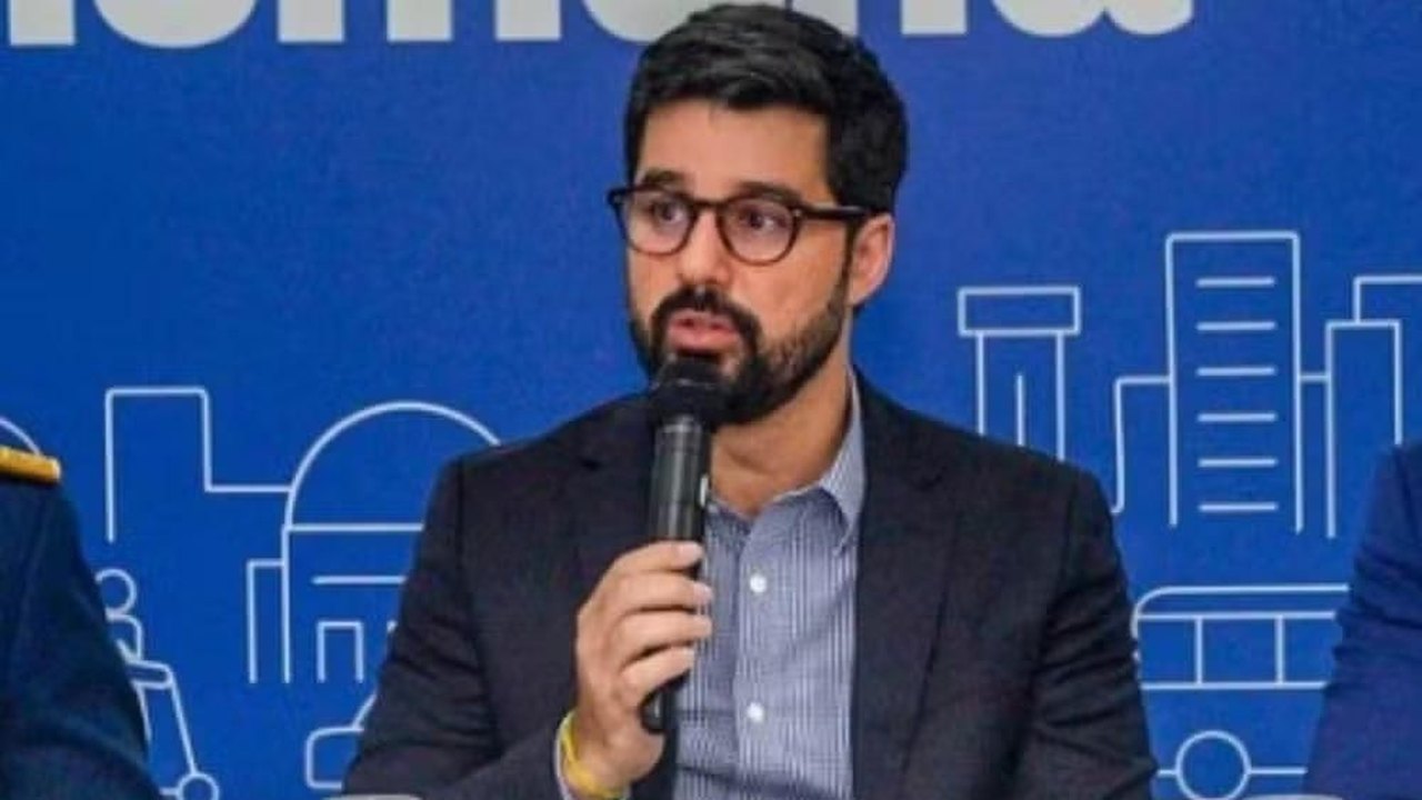 Secretário de mobilidade de Salvador está na França e prestará esclarecimentos ao retornar