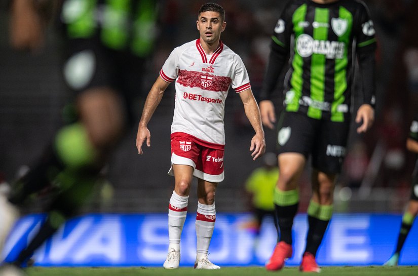 De virada, CRB perde por 2 a 1 para o América-MG no Rei Pelé