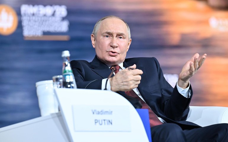 Putin ressalta resiliência russa e dispara alerta à velha ordem mundial, diz analista