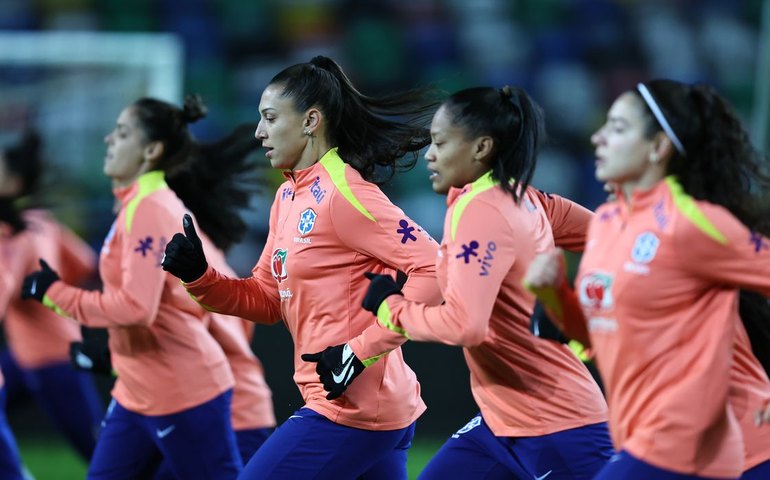 Seleção feminina encerra 2025 com amistoso contra Portugal
