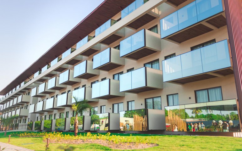 Com investimento de R$ 63 milhões, resort é inaugurado na praia de Ipioca