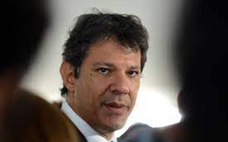 PT coloca Gleisi e Haddad para discutir economia em conferência do partido