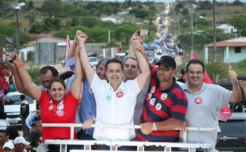 Sol e chuva abençoam Caravana de Renan Filho no Sertão de Alagoas