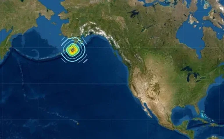 Terremoto de magnitude 7,2 atinge o Alasca e provoca alerta de tsunami