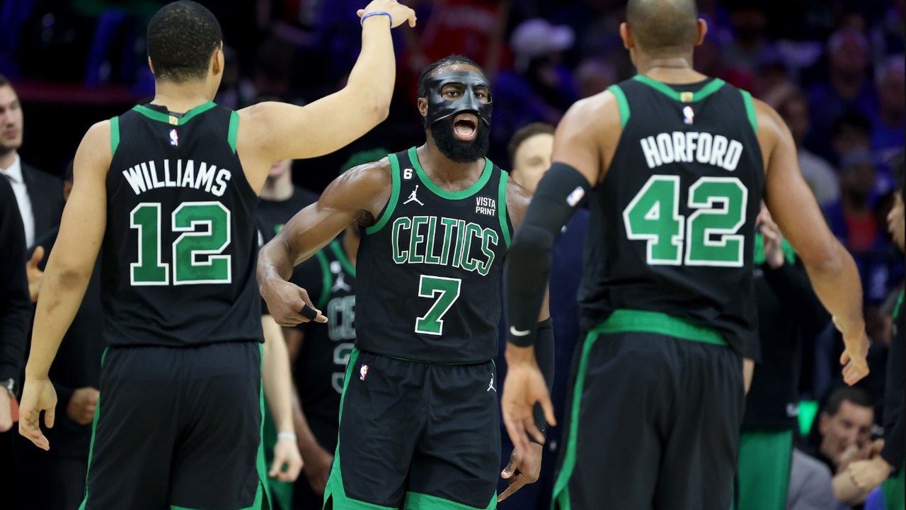 Celtics vencem 76ers na Filadélfia e obtém virada  na série dos playoffs da NBA