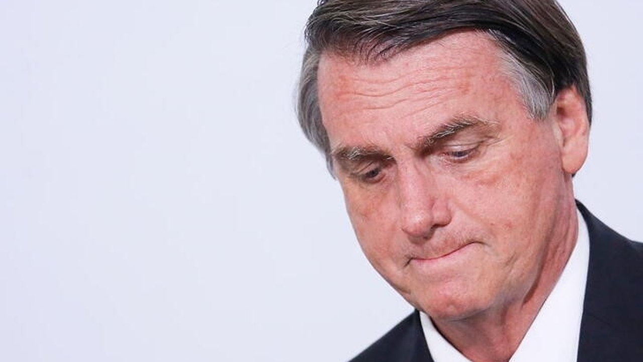 Na TV, campanha de Lula resgata elogio de Bolsonaro a 'ditador pedófilo'