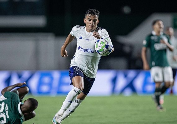 Vitória do Cruzeiro sobre o Goiás diminui chances de queda para 6%; adversário se aproxima da Série B