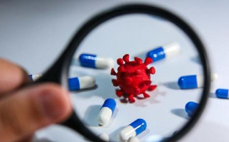 Estudo no Reino Unido não viu benefício em hidroxicloroquina na covid-19