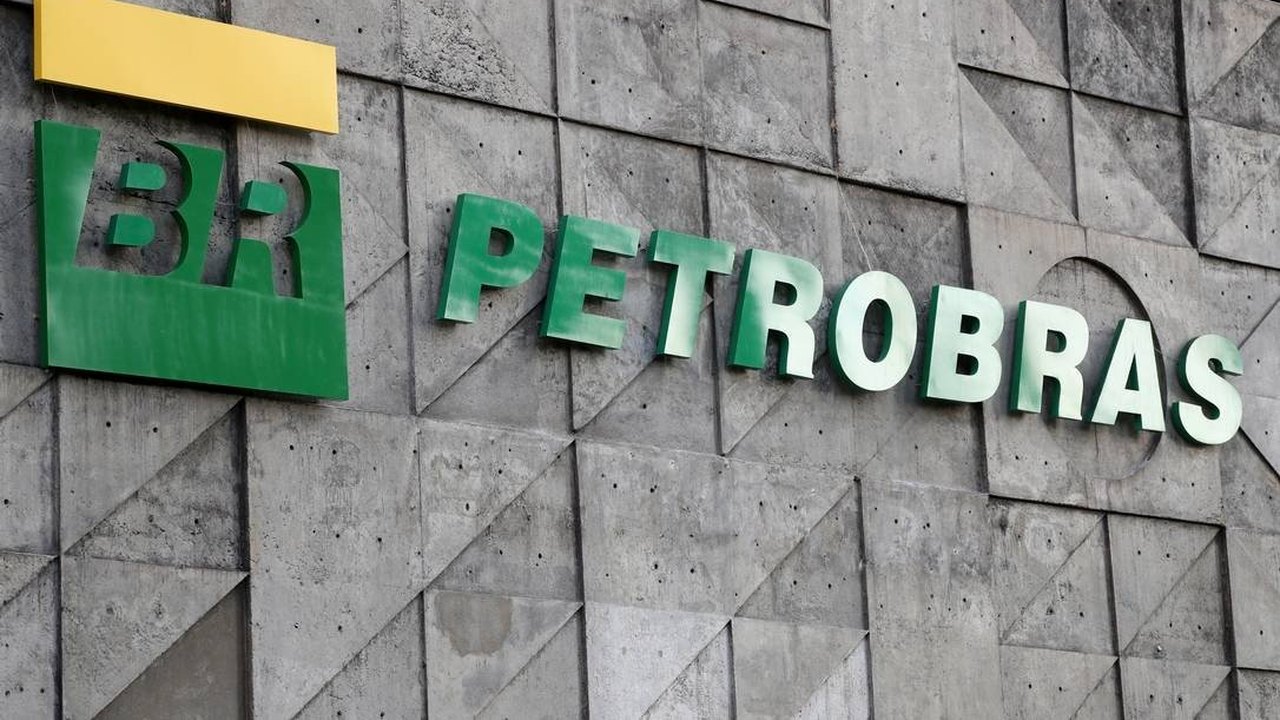 Trabalhador morre em pouso de helicóptero de transporte para campo da Petrobras