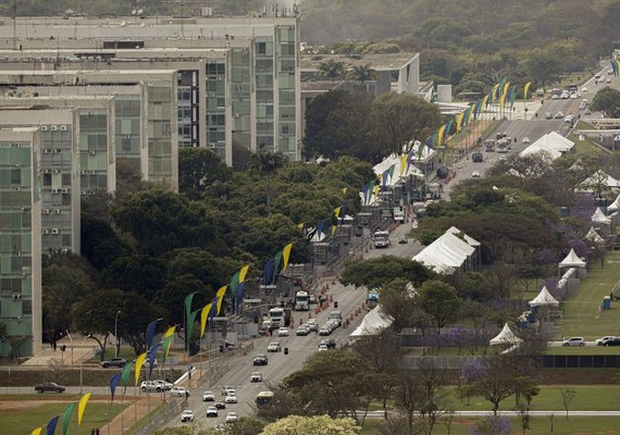 7 de Setembro: público chegou cedo para acompanhar o desfile